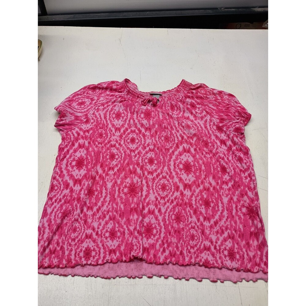 Liz and Me For Catherine Women's Top Size 1X Pink Tye dye Floral Pattern